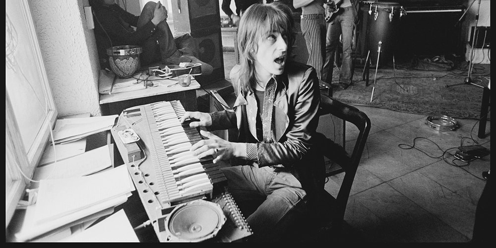 Tickets Ton Steine Scherben im Blick der Wissenschaft: Die letzte Schlacht gewinnen wir?, Uwe Schütte im Gespräch mit Susanne Binas-Preisendörfer, Christoph Jürgensen und Gerhard Kaiser in Berlin